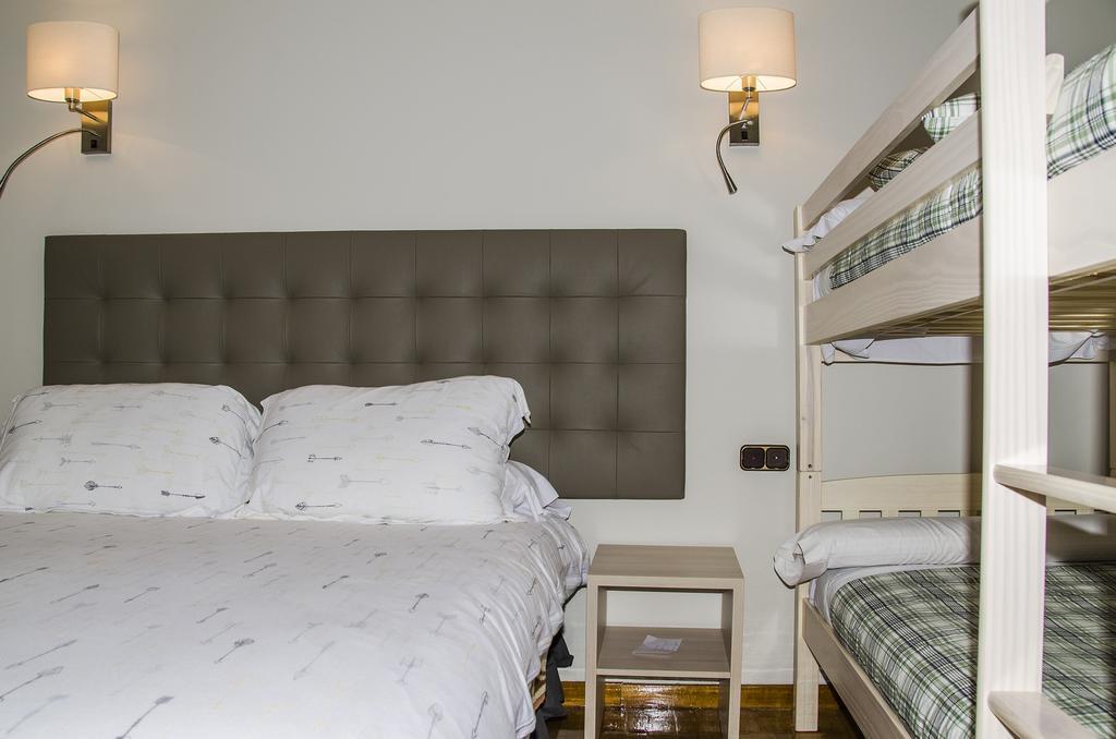 Hotel Presa Riano  Bagian luar foto