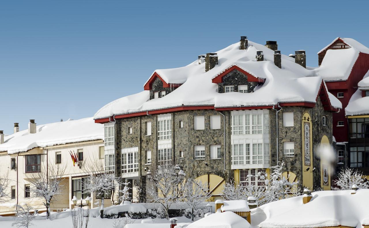 Hotel Presa Riano  Bagian luar foto